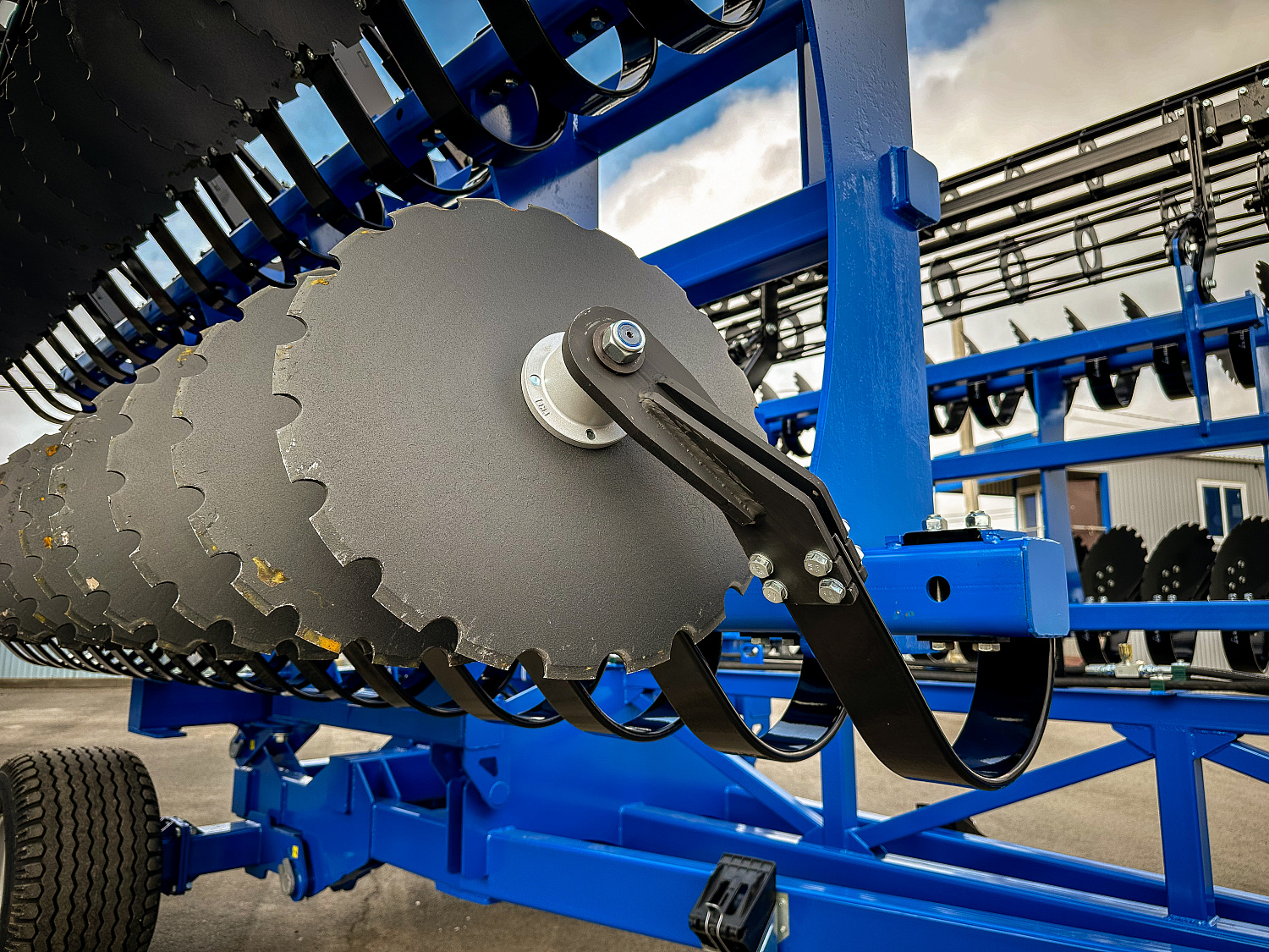 ЛДС - Лущильники дисковые шириной захвата от 3 м до 10,5 м